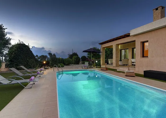 Villa Pashiana Polis